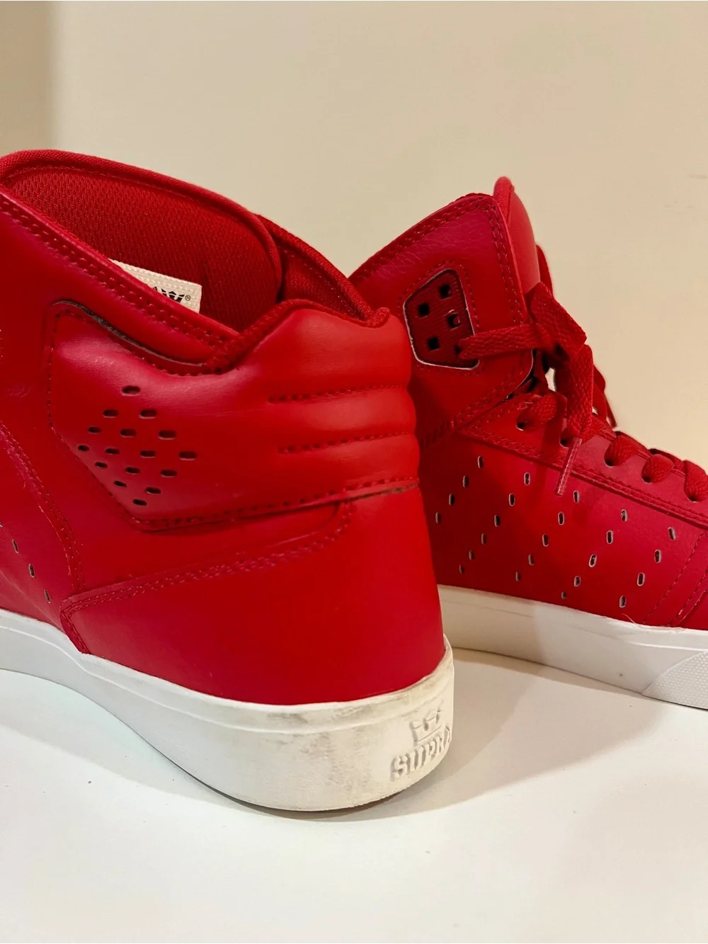 Rare SUPRA Vaider High Top Sneakers Men’s 10.5 Red White Skate Shoes S91024